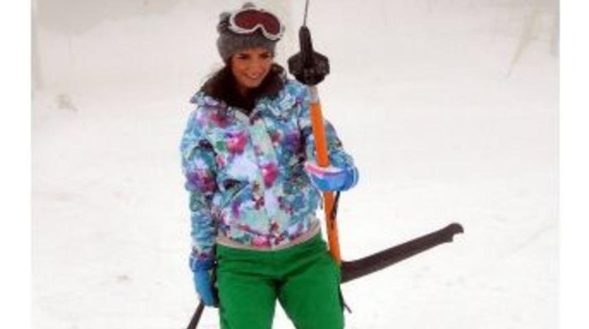 (&ouml;zel Haber) Arap Turistlerin D&uuml;şe Kalka Kayak Keyfi