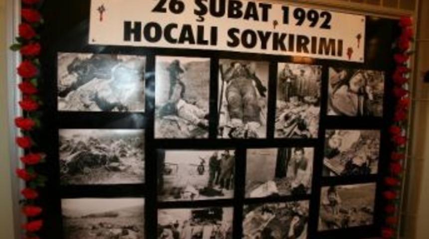 Hocalı Katliamı&rsquo;nda Hayatına Kaybedenler Kars&rsquo;ta Anıldı