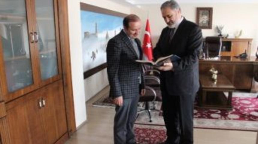 M&uuml;ft&uuml; &Ccedil;ınar&rsquo;dan B&uuml;y&uuml;kşehir Belediye Başkanı Ahmet K&uuml;&ccedil;&uuml;kler'e Ziyaret