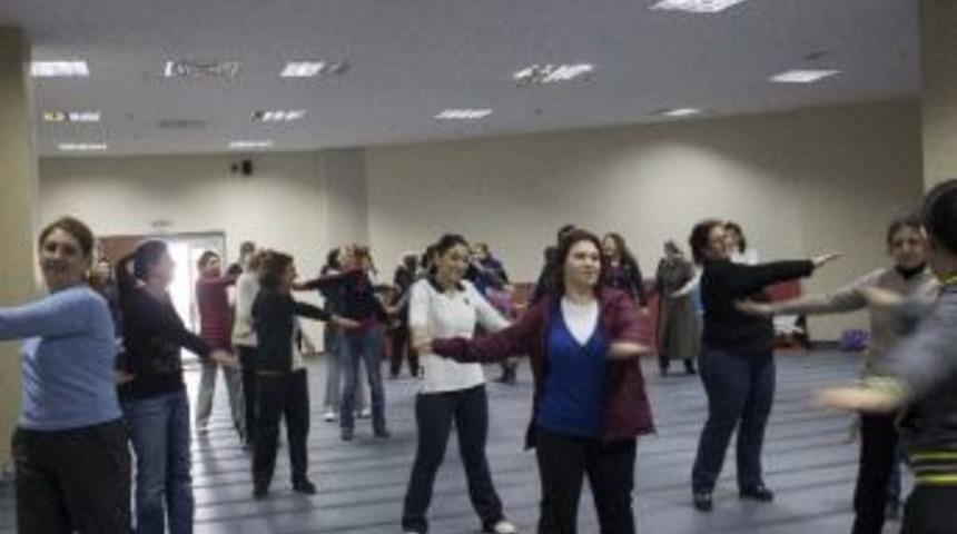 Erzurum&rsquo;da &ldquo;sağlıklı Beslenme Ve Hareket Yılı&rdquo; Etkinliği