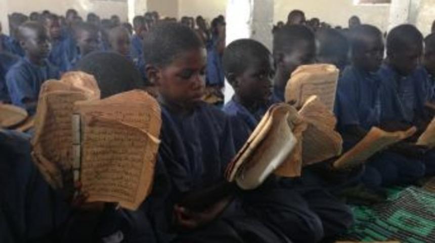 Senegal&rsquo;de Mbacke B&ouml;lgesi Daaralarına Malzeme Desteği