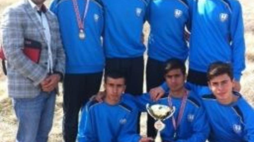 Şahinbey Belediye Atletizm Takımı T&uuml;rkiye Birincisi Oldu