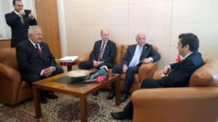 T&uuml;rk Kızılayı Genel Başkanı Ahmet L&uuml;tfi Akar: