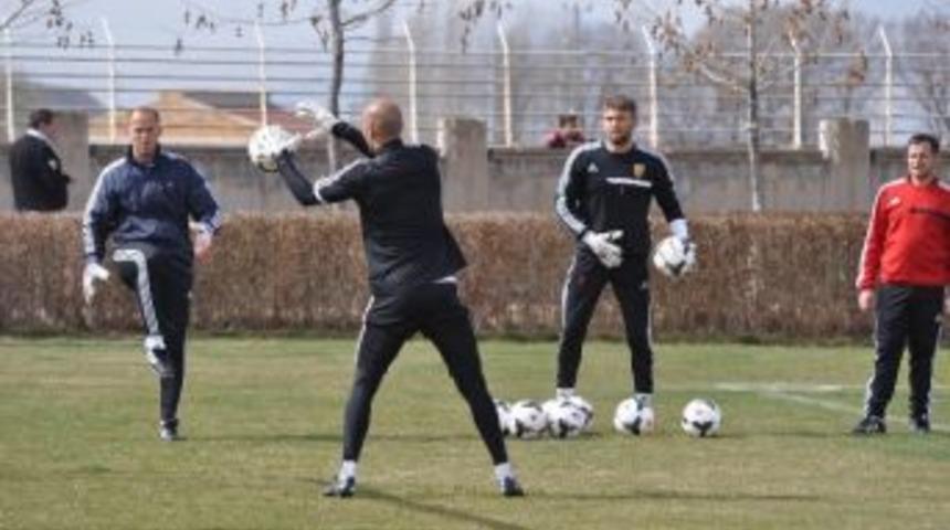 Kayserispor, Kayseri Erciyesspor Ma&ccedil;ı Hazırlıklarına Başladı