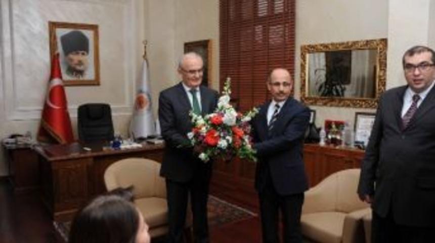 Başkan Yılmaz, Vergi Dairesi Yetkililerini Kabul Etti