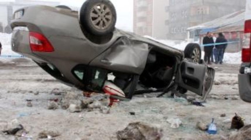 Ağrı&rsquo;da Trafik Kazası: 1 &Ouml;l&uuml;, 17 Yaralı