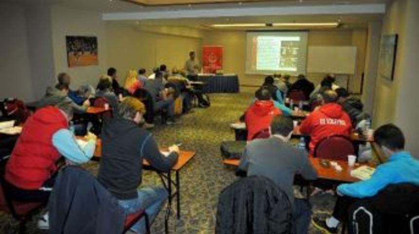 Tvf 4. Kademe Başantrenör Kursu Devam Ediyor