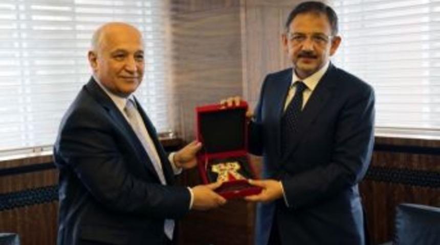 "başkan &Ouml;zhaseki'nin Kızılay'da &Ccedil;ok Emeği Var"