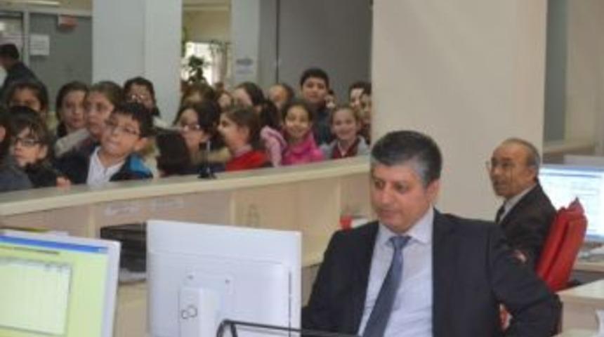 &Ouml;ğrencilerden Vergi Dairesi&rsquo;ne Ziyaret