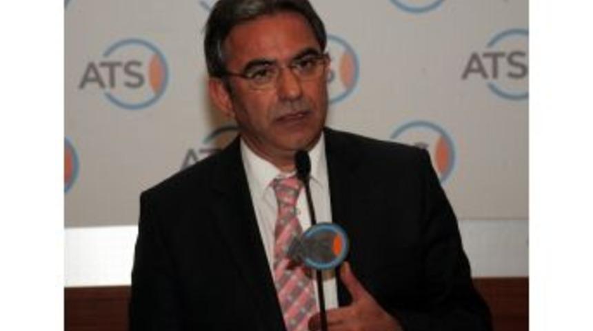 Budak, "bu Yıl Turizm Sekt&ouml;r&uuml; Y&uuml;zde 5 B&uuml;y&uuml;yecek