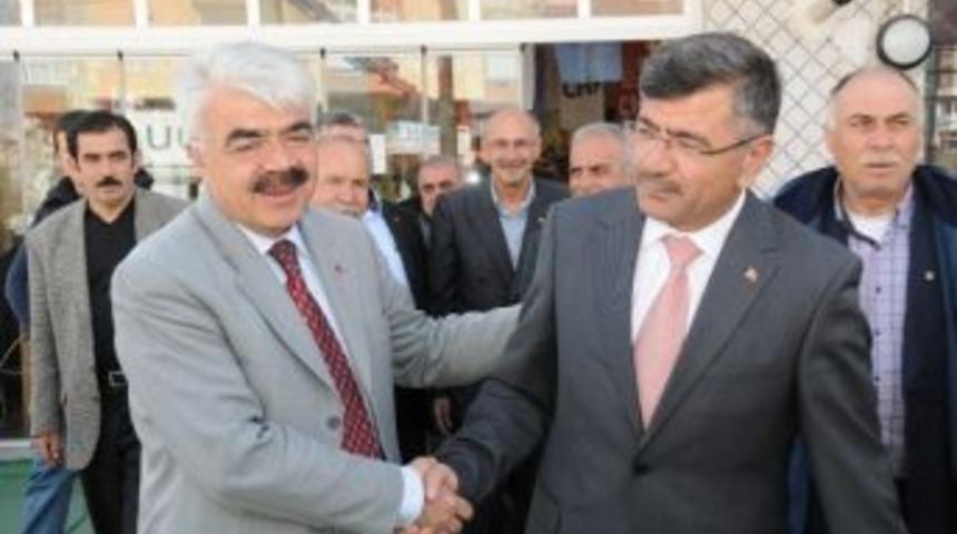 Başkan Akdoğan'dan Chp Ve Mhp Se&ccedil;im B&uuml;rolarına Ziyaret