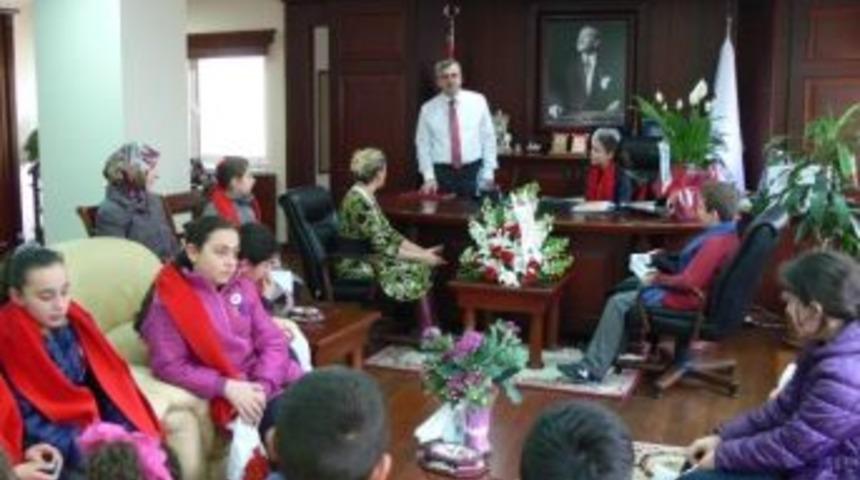 &Ccedil;ocuklardan Vergi Dairesi Başkanlığı&rsquo;na Ziyaret