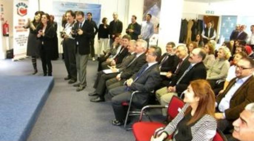 Londra&rsquo;da &ldquo;t&uuml;rk&ccedil;e &Ouml;ğretimi&rdquo; Semineri D&uuml;zenlendi