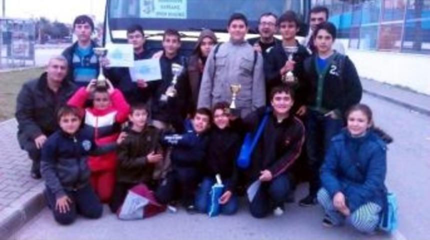 Balıkesir&rsquo;den Kupa İle D&ouml;nd&uuml;ler