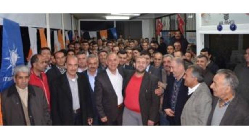 Ak Partili Yorulmaz&rsquo;a Ağrılılar Da Destek Verdi