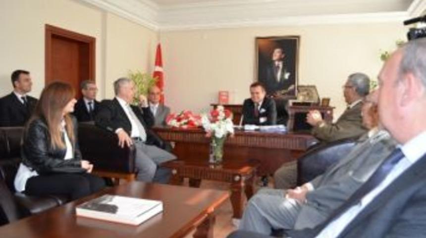 Chp'nin S&ouml;ke Adayı S&uuml;leyman Toyran&rsquo;dan Kaymakam Demirezer&rsquo;e Ziyaret