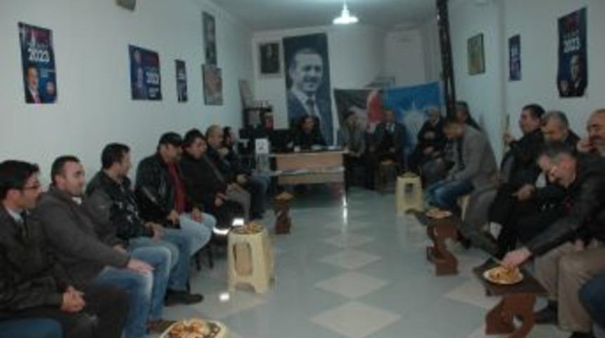 Suna K&uuml;re Ak Parti İl&ccedil;e Teşkilatı'nda a&ccedil;ıklamalar da bulundu