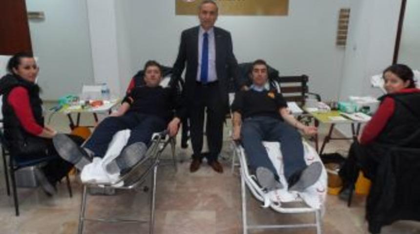 Vergi Haftasında kan bağışı d&uuml;zenlediler