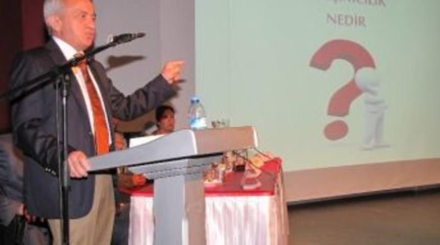 Coşkun &Ouml;ğrencilere Girişimciliği Anlattı