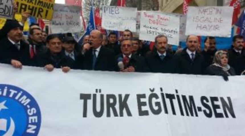T&uuml;rk Eğitim-sen&rsquo;den Meb Tasarısına Protesto