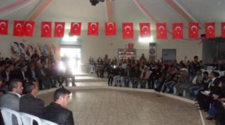 Demirci&rsquo;de 28 Yıllık Başkan Değişmedi