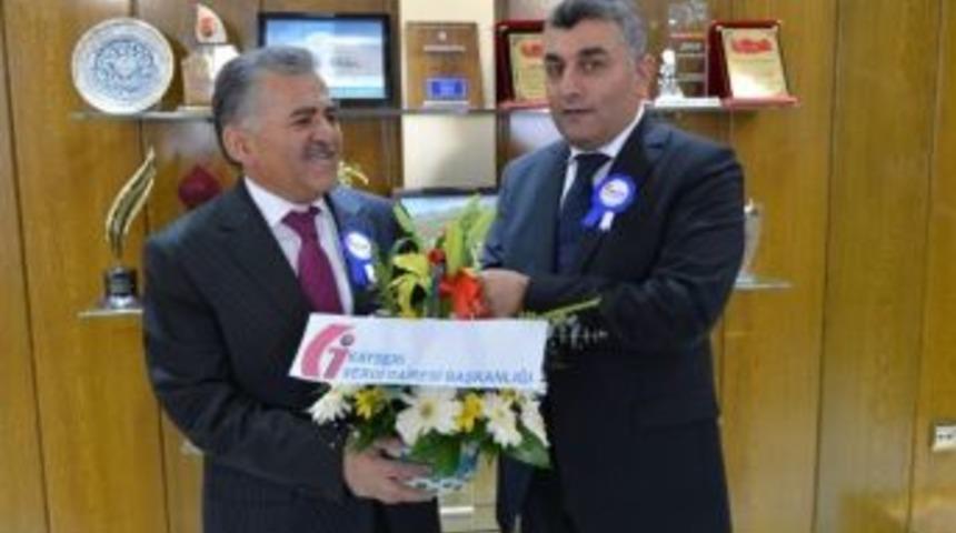 Kayseri Vergi Dairesi Y&ouml;neticilerinin Melikgazi Belediye Ziyareti