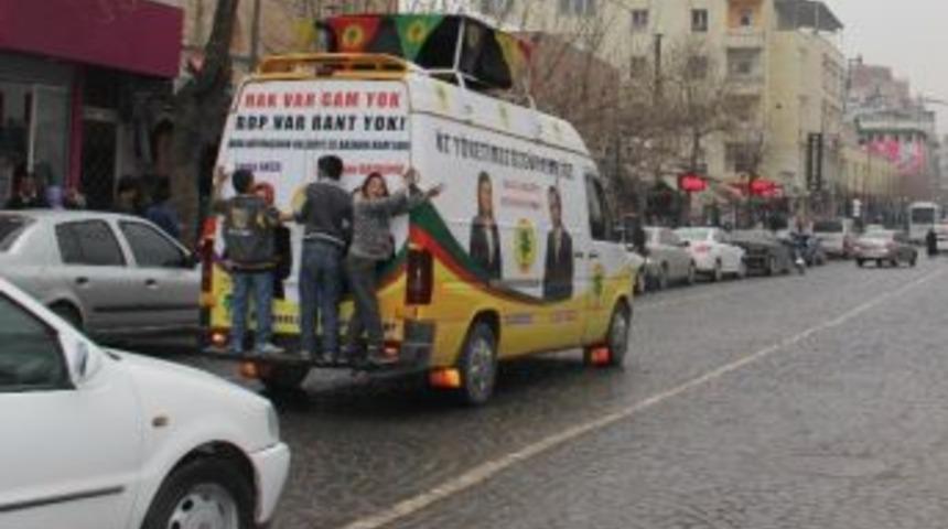 &Ccedil;ocukların Se&ccedil;im Minib&uuml;s&uuml;nde Tehlikeli Yolculuğu