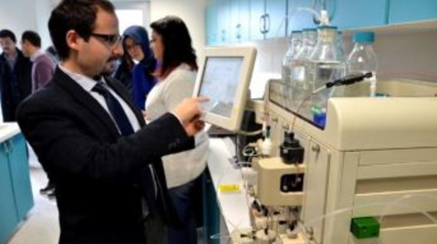 Aib&uuml;&rsquo;ye Tam Donanımlı Laboratuar