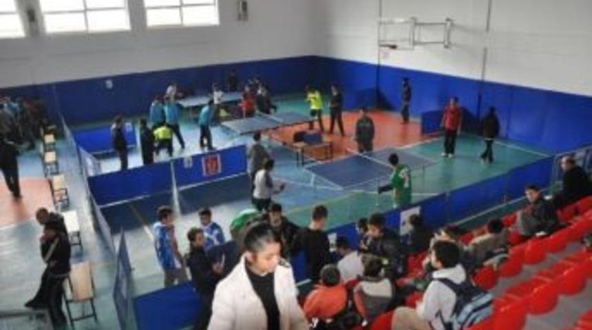 Van&rsquo;da Okul Sporları M&uuml;sabakaları Devam Ediyor