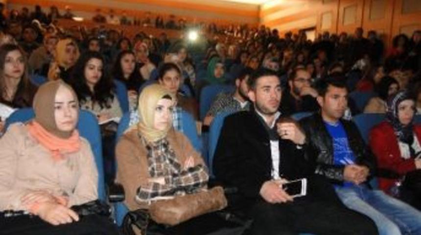 &lsquo;&ouml;ğenciler İş Hayatına Nasıl Hazırlanmalı&rsquo;