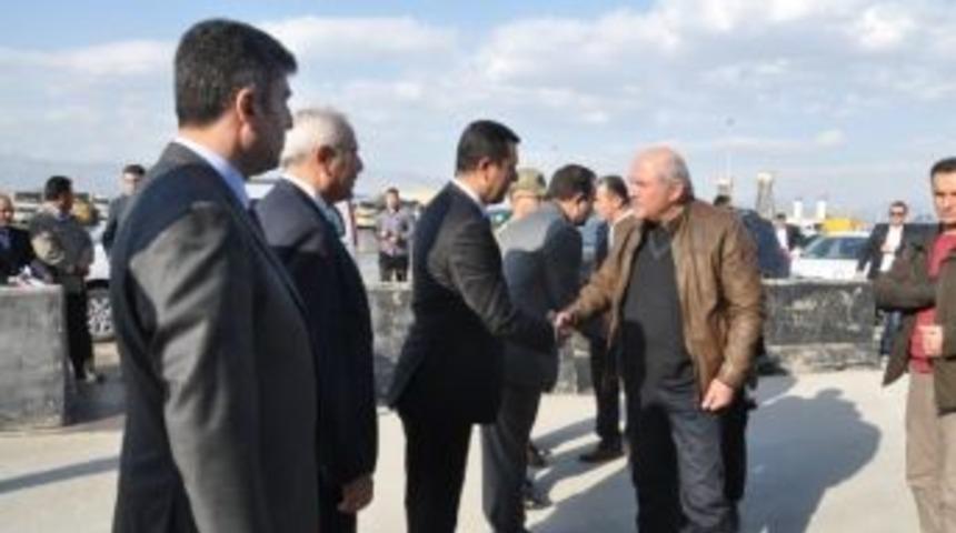 Şırnak Valisi Hasan İpek, Tır Parkında İncelemelerde Bulundu