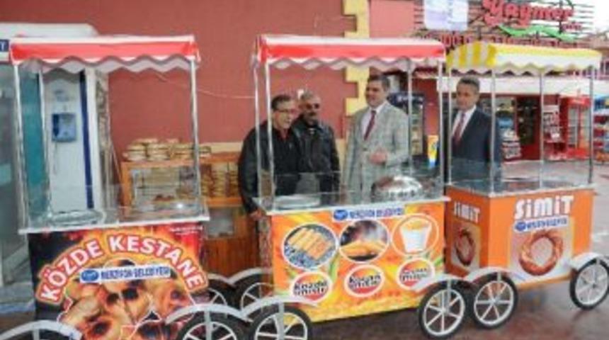 Merzifon Belediyesi'nden Seyyar Satıcılara Ekmek Teknesi Desteği