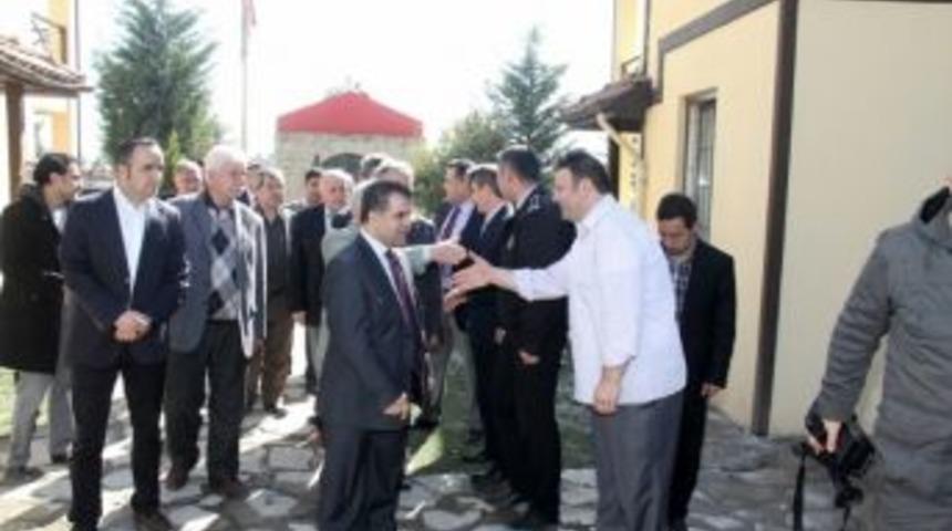 Başkan Aksoy, Hasan Doğan Sevgi Evini Ziyaret Etti