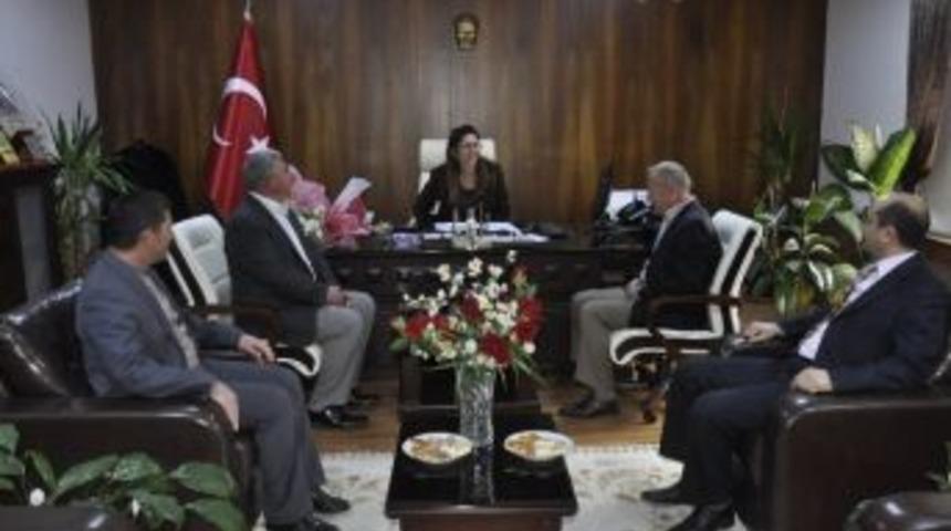 Ntb Y&ouml;neticilerinden İl Defterdarı Ercoşman&rsquo;a Ziyaret