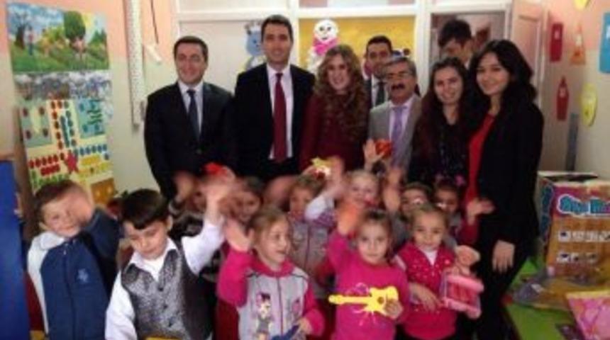 Ayvacık Anaokulu'nun Oyuncak Kumbarası Mutlu Etti