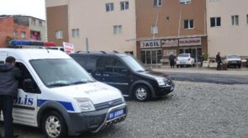 Acil Tıp Teknisyeni Enjeksiyon Odasında Bı&ccedil;aklandı