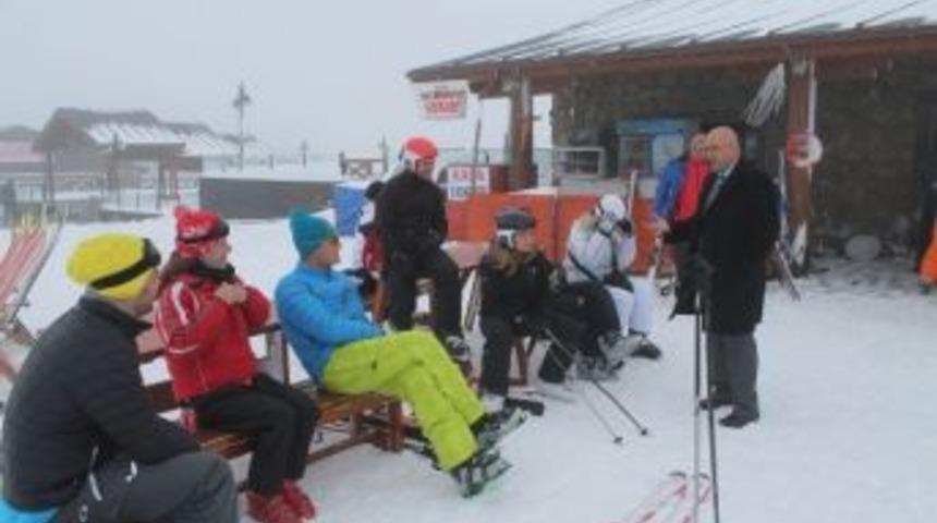 Erciyes D&uuml;nyaya A&ccedil;ıldı