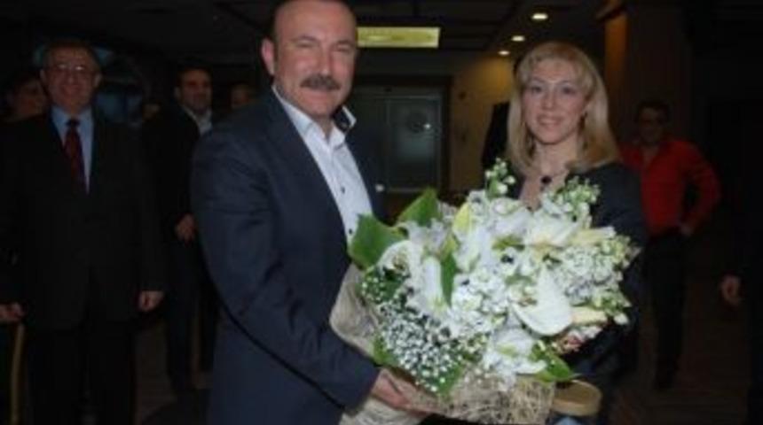 Başkan Doğan, Gen&ccedil;lerin Yanında