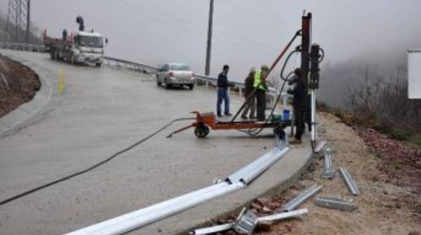 Arslanbey-kartepe Yoluna Otokorkuluk