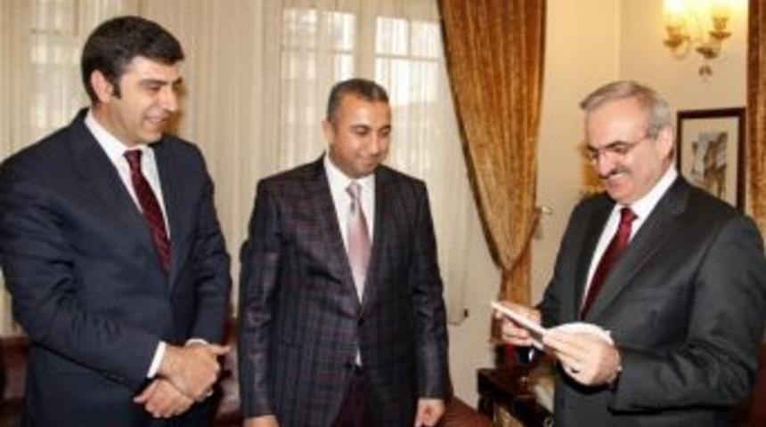 Vali Karaloğlu&rsquo;nu Duygulandıran Mektup