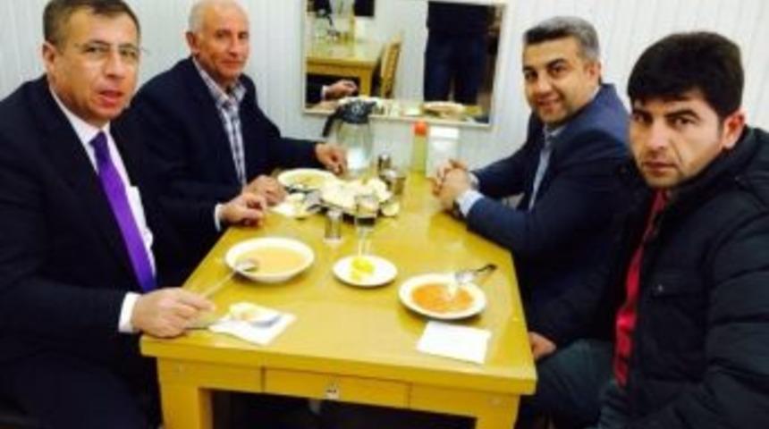 Siyasette &Ouml;zlenen Tablo