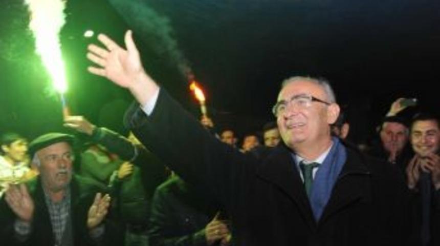 Hamzalı&rsquo;da Yılmaz Coşkusu