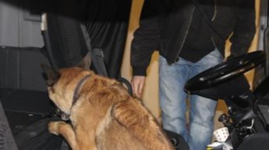 Kapıkule'de 1 Milyon 300 Bin Tl Değerindeki Eroin 'bonny'e Takıldı