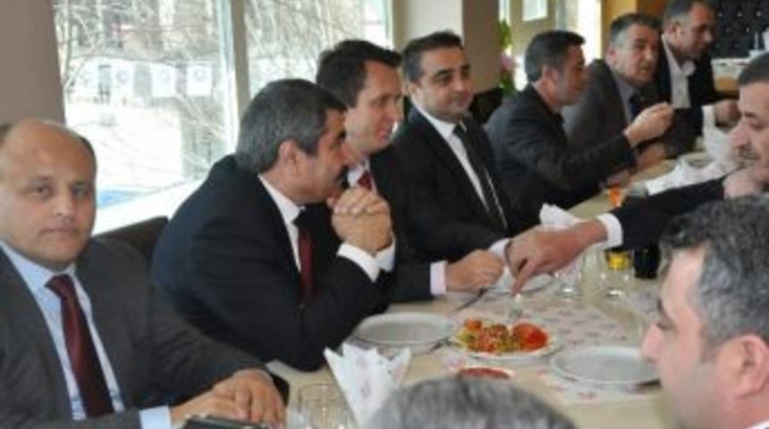 Belediye Başkan Adayları Yemekte Buluştu