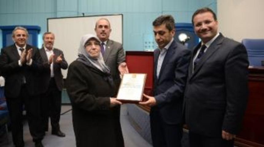 T&uuml;rk&ccedil;e Makedonya&rsquo;da Oy Birliğiyle Resmi Dil Oldu