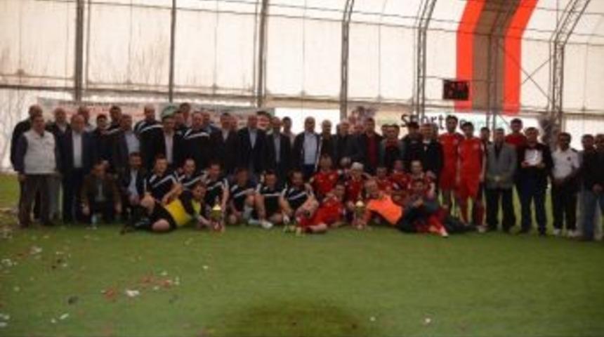 Kargı Orman İşletme M&uuml;d&uuml;rl&uuml;ğ&uuml;&rsquo;ne İkincilik Kupası