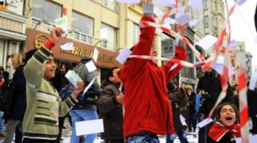 Chp'den Taksim'de Eylem