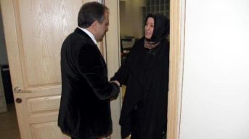 Ak Parti Mkyk &Uuml;yesi Atabek&rsquo;ten Başkan Yazıcı&rsquo;ya Ziyaret