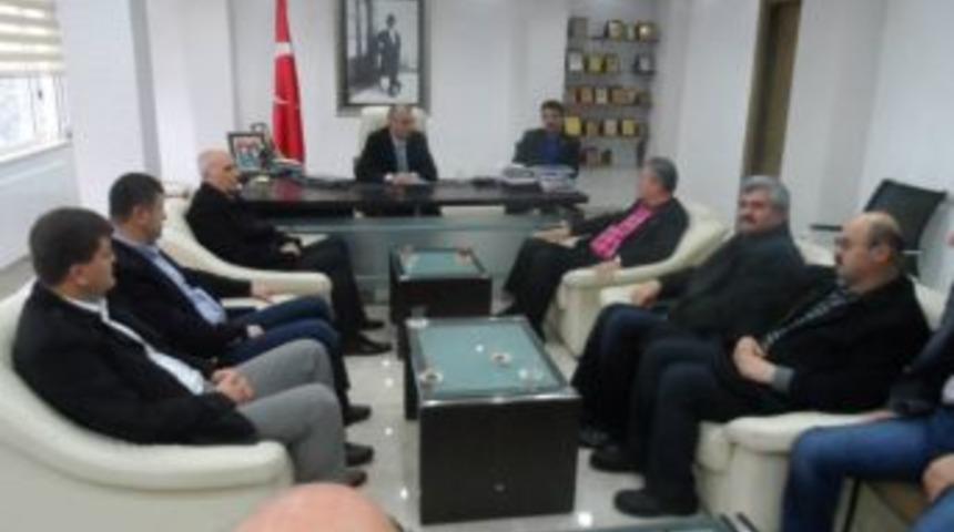 Toptan Alaplı Belediyesini ziyaret etti