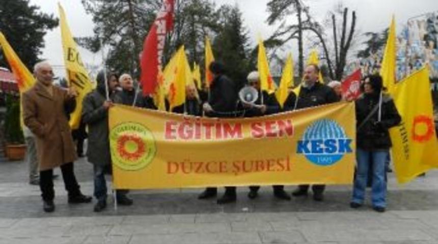 Eğitimcilerin &Ccedil;abası S&uuml;r&uuml;yor